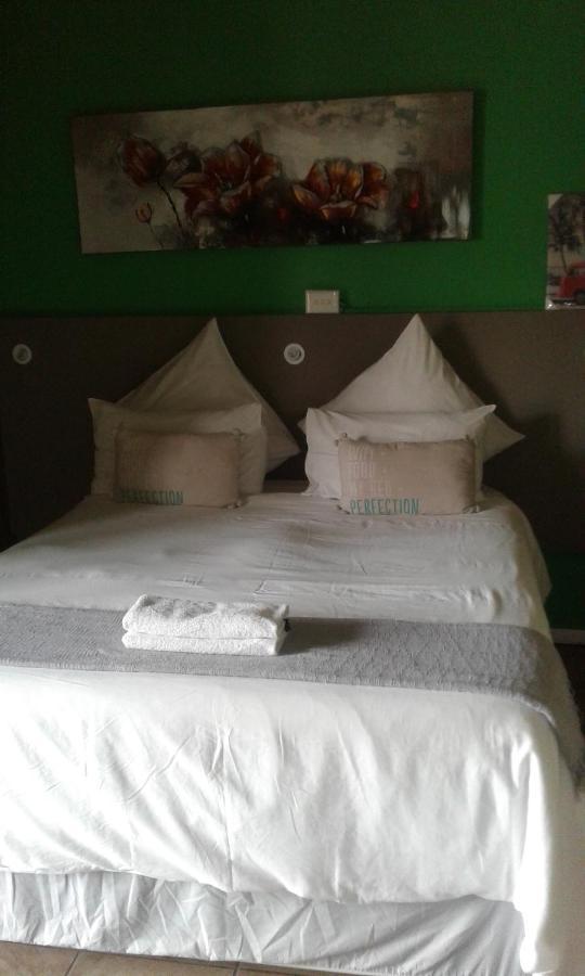Tassili Lodge Kempton Park Dış mekan fotoğraf