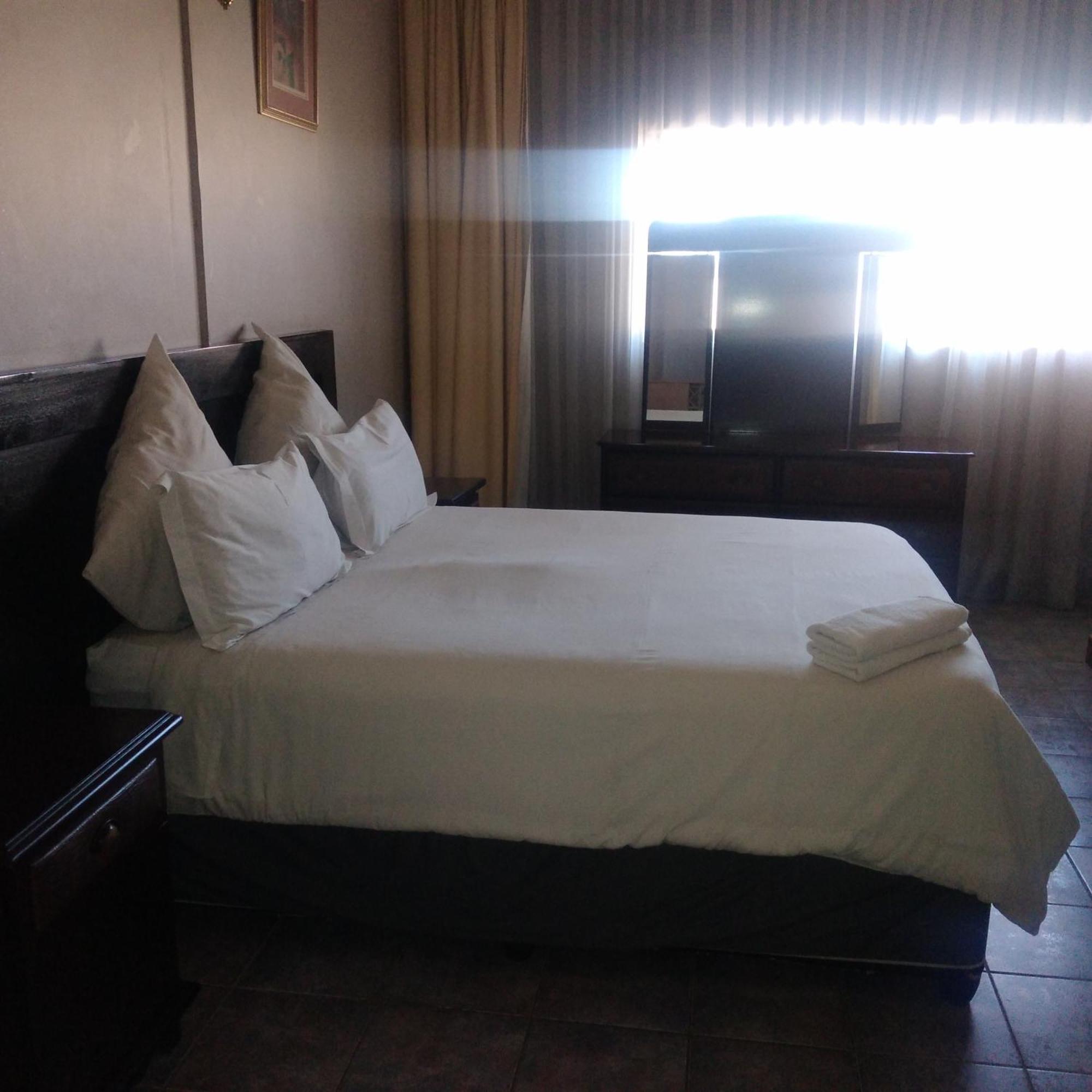 Tassili Lodge Kempton Park Dış mekan fotoğraf