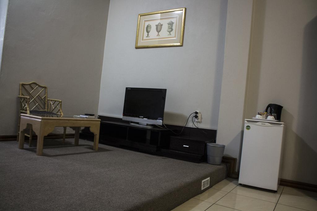 Tassili Lodge Kempton Park Dış mekan fotoğraf