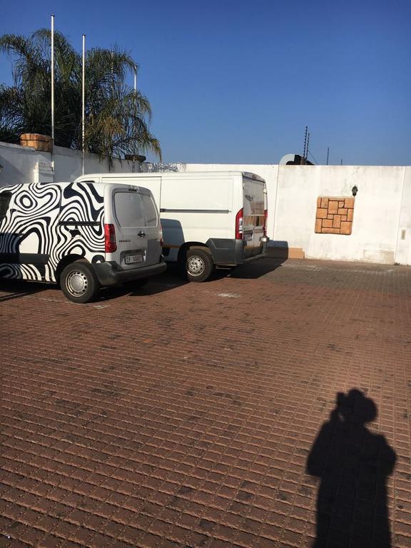 Tassili Lodge Kempton Park Dış mekan fotoğraf